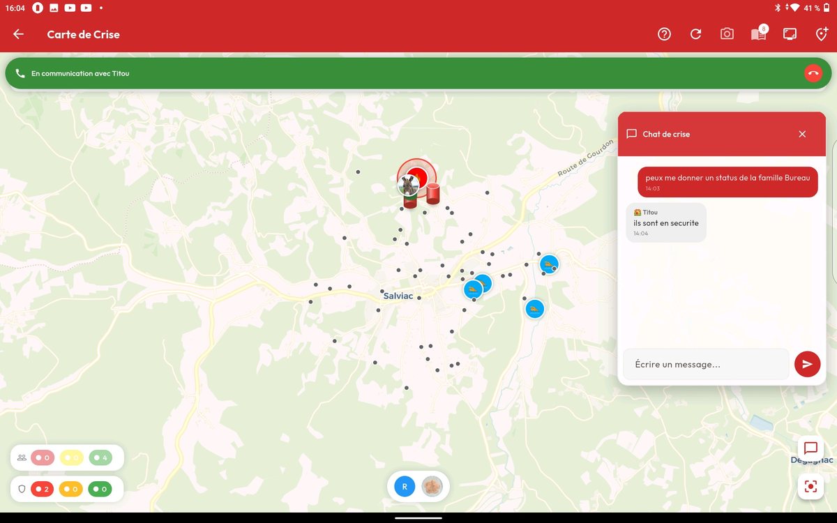 Carte de crise avec chat en direct entre la mairie et le relais terrain